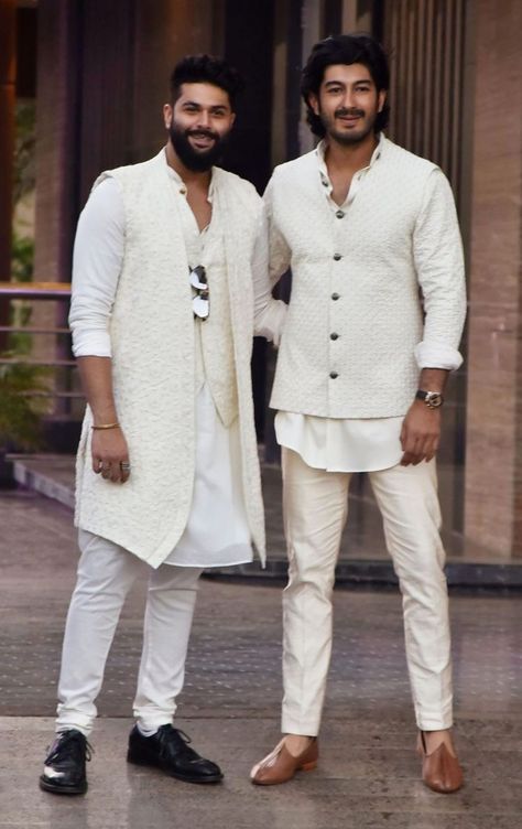 Mens Clothing Styles Wedding Kurta, Casual Indian Fashion Men, Indian Mens Wedding Wear, Nehru Jacket For Men Wedding Style, Mens Traditional Wear Indian Wedding, Jacket Kurta For Men, Indian Wear Men, Mens Indian Wear Kurta, Kurta Jackets For Men