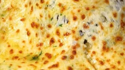 Cheesy Garlic Bread Tortilla Hack Is the Gift That Keeps on Giving - Delishably News Potato Gratin Easy, Potato Gratin Recipe, Seder Meal, Jewish Holiday Recipes, Veg Dishes, Potato Gratin, Passover Recipes, Dinner Side Dishes, Holiday Side Dishes