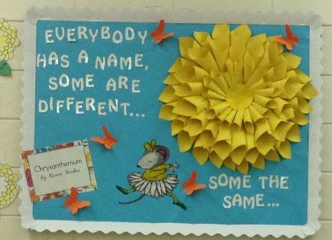 Class Ideas, Book Chrysanthemum, Chrysanthemum Bulletin Board, Bulletin Chrysanthemum Book, Chrysanthemum Activities, Book Bulletin Board, Kindergarten Bulletin Boards, September Activities, Teacher Bulletin Boards, Toddler Themes, First Day Activities, Activities Kindergarten