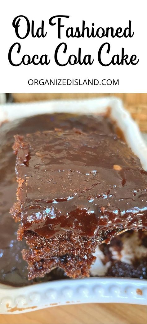 Cocoa Cola Chocolate Cake, Chocolate Dump Cake Recipes, Coca Cola Cake Recipe, Cola Cake Recipe, Coca Cola Recipes, Coke Cake, Cola Recipe, Simmering Pot, Chocolate Chip Pound Cake