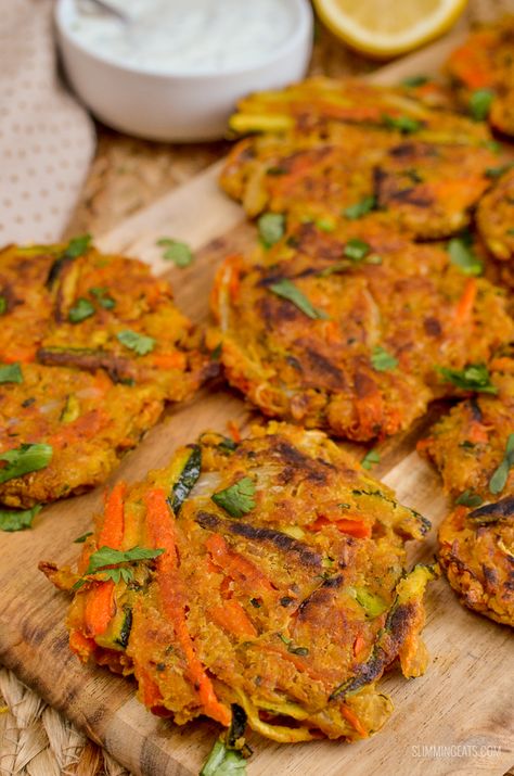 Vegetable Pakora Recipe Indian, Baked Pakora Recipe, Vegetable Pakora, Pakora Recipes, Healthy Vegetable, Curry Dishes, Healthy Recipies, Delicious Vegetables, Indian Snack Recipes