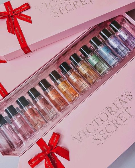 Perfume Victoria Secrets, Victoria Secret Perfume Set, Intimo Victoria Secret, Victoria Secret Spray, Victoria Secret Scents, Victoria Secret Perfume Body Spray, Victoria Secret Gifts, Profumo Victoria Secret, Victoria Secret Body Spray