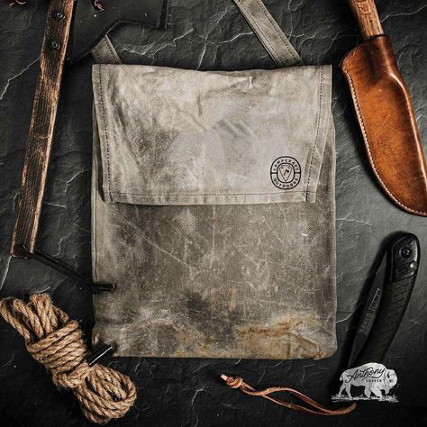 Diy Haversack, Haversack Pattern, Waxed Canvas Bag Diy, Haversack Bag, Reese Core, Bushcraft Backpack, Bulletproof Clothing, Vintage Canvas Bags, Mushroom Bag