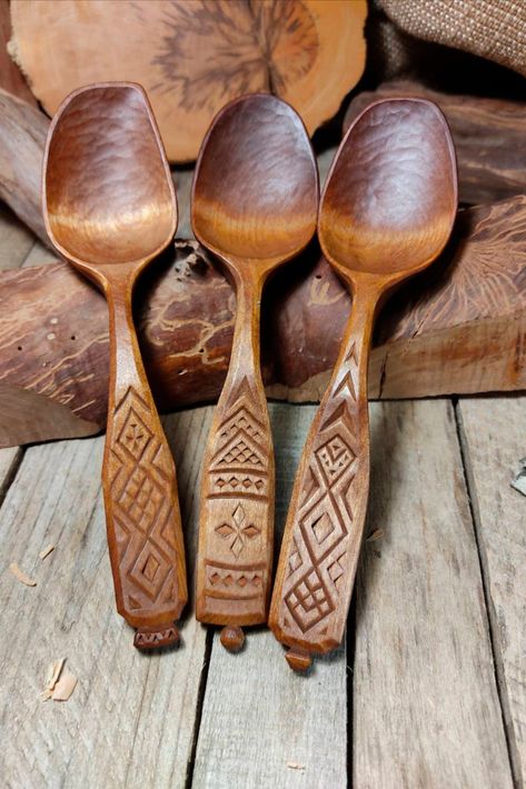 Handmade birch wood spoon, wooden eating spoon, soup spoon, wooden tablespoon, carved handle wood kitchen cutlery wooden dinner spoons Wooden Teaspoon, Wood Carving Decor, Wooden Spoon Handle Designs, Decorative Wooden Spoons, Carving Spoons, Whittling Spoons, Carved Wooden Spoons, Carving Wooden Spoons, Woodcarving Spoon