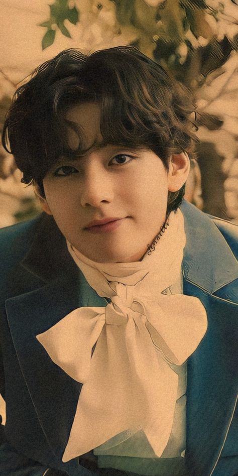 Bts V Aesthetic, Tae Vintage Aesthetic, V Aesthetic, Line Art Lesson, Taehyung Smile, V Smile, V Bta, Bts V Photos, V Bts Wallpaper