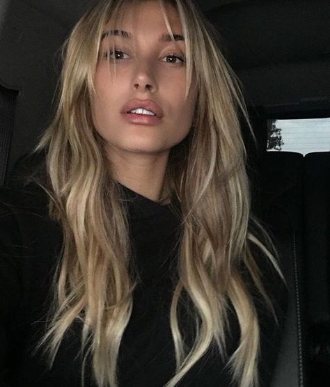 Hailey Baldwin hair Long Fringe Hairstyles, How To Cut Bangs, Long Face Hairstyles, Long Hair With Bangs, Long Blonde, Trending Hairstyles, Long Blonde Hair, Haircuts With Bangs, Grunge Hair