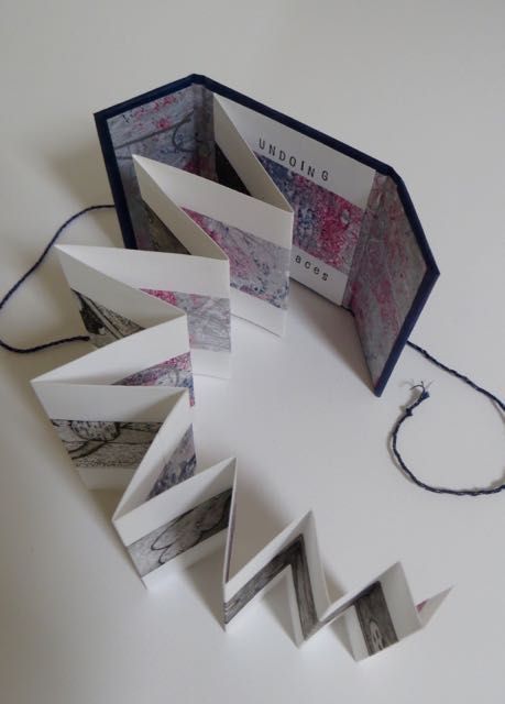 Undoing my Laces 2 by Annwyn Dean 2016 Cool Book Binding, Artist Books Ideas, Vika Papper, Concertina Book, Diy Buch, Buch Design, Accordion Book, Artists Books, Zine Design