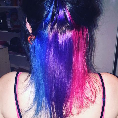 Pink Hair Blue Underneath, Pink Purple Blue Hair Streaks, Black Blue And Pink Hair, Dark Blue And Pink Hair, Teenager Hairstyles, Pink Purple Blue Hair, Purple And Pink Hair, Blue Hair Streaks, Alt Hairstyles