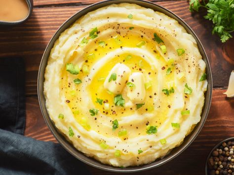 Potato Recipes Vegetarian, Leftover Mashed Potato Recipes, Reheat Mashed Potatoes, Best Potato Recipes, Fluffy Mashed Potatoes, Instant Mashed Potatoes, Tyler Florence, Best Mashed Potatoes, Cheesy Mashed Potatoes