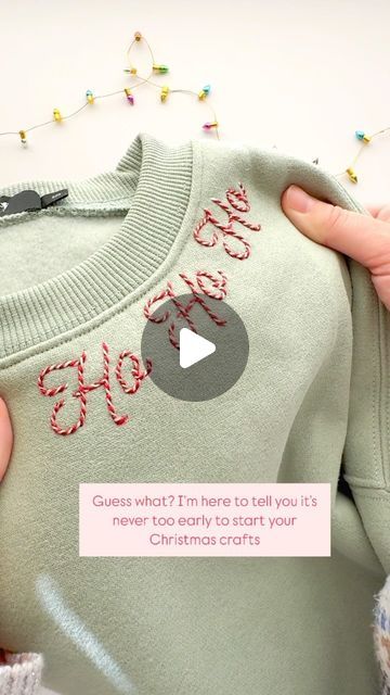 Chenille Embroidery Sweatshirt Diy, Christmas Embroidery Tutorial, Sweatshirt Hand Embroidery Ideas, Embroider Sweatshirts Diy, Hand Embroidery On Sweatshirts, Diy Christmas Jumper, Christmas Embroidery Sweater, Diy Christmas Sweatshirts, Christmas Embroidery Sweatshirts