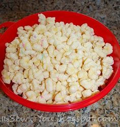 Try this simple yummy Almond Bark Puffed Corn. Tastes like white chocolate popcorn without the annoying kernals. Almond Bark Popcorn, Puffed Corn Recipes, Xmas Traditions, Reindeer Poop, White Chocolate Popcorn, Perfect Popcorn, Brownie Bars, Snack Mixes, Popcorn Balls