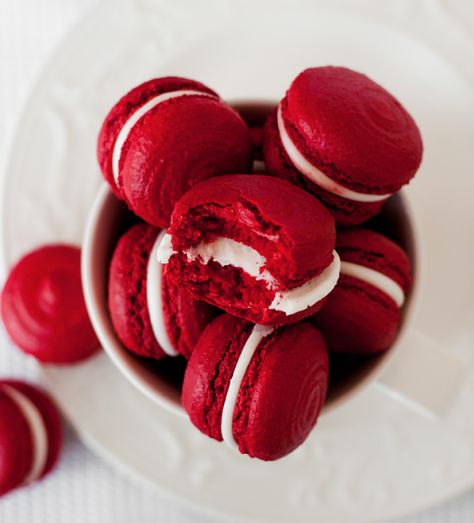 Red Velvet Macaroons, Wedding Macaroons, Vintage Wedding Nails, Red Velvet Macarons, Tumblr Food, Unique Quote, Vintage Quotes, Red Velvet Cupcakes, French Macarons