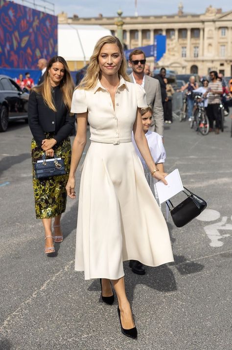 Beatrice Borromeo Attends Christian Dior Womenswear Spring/Summer 2024 in Paris — Royal Portraits Gallery Beatrice Borromeo, Royal Portraits, Dior Dress, Self Portrait Dress, Royal Outfits, Spring Summer 2024, Outfits Winter, Feminine Outfit, Royal Fashion