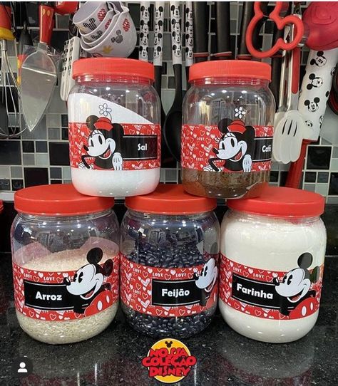 Disney Apartment, Disney Kitchen Decor, Mickey Mouse Kitchen, Disney House, Mickey Mouse Decorations, Mickey Mouse Pictures, Kitchen Decor Apartment, Disney Kitchen, Disney Home Decor