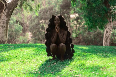 Black Women Nature Aesthetic, Outside Nature Photoshoot Ideas, Photoshoot Ideas Black Women Outside, Black Fairy Photoshoot, Ethereal Photoshoot Black Woman, Nature Shoot Ideas, Black Women Femininity, Fairy Black Women, Nature Photoshoot Black Women