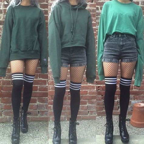 New vintage 90s green tops @kokonara89 Punk Fall Outfits, Edgy Fall Outfits, Kawaii Punk, Vintage Outfits 90s, Outfits 90s, Pinterest Fashion, Green Tops, Kawaii Clothes, Edgy Outfits