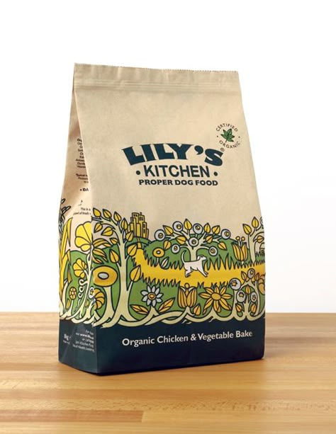 Lily's Kitchen Proper Dog Food — The Dieline - Branding & Packaging Organic Food Packaging, Pet Food Packaging, Organic Dog Food, Organic Packaging, Food Branding, Dog Food Brands, Chocolate Packaging, Tea Packaging, Food Packaging Design