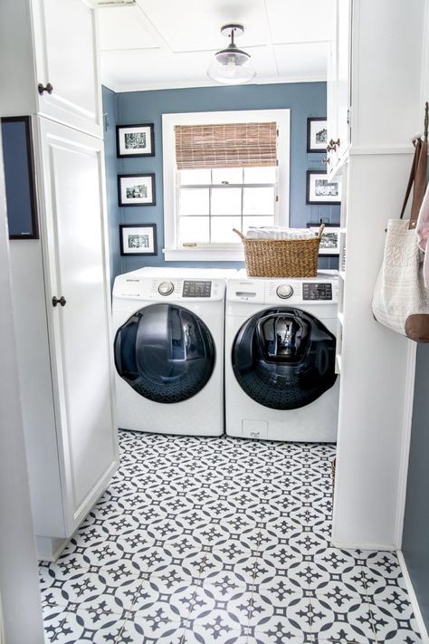 Blesser House. 20 patterned floor tiles that would work well in your laundry or mudroom. Love these patterns to add some color and fun to any space. Come choose your favorite tile for your space! #floortile #cementtile #bedrosiantile #patterntile #tile #laundryroom Modern Tile Designs, Laundry Room Tile, White Laundry Rooms, Laundry Room Art, Laundry Room Flooring, Dream Laundry Room, White Laundry, Laundry Room Inspiration, Patterned Floor Tiles