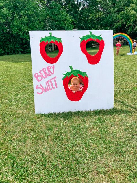 Strawberry First Birthday Food Ideas, Strawberry Photo Booth, Strawberry Theme Birthday Food, Pin The Stem On The Strawberry, Farmers Market Berries, Boho Berry First Birthday, Berry Themed First Birthday Food, Diy Strawberry Decorations Birthday Parties, Betty First Birthday