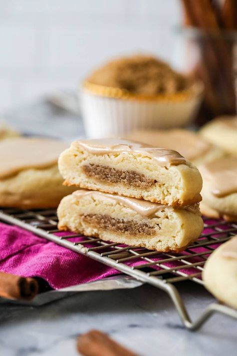 Frosted Brown Sugar Cinnamon Pop Tart Cookies - Sugar Spun Run Pop Tart Cookies, Homemade Pop Tarts Recipe, Brown Sugar Pop Tarts, Tart Cookies, Poptart Recipe, Oreo Stuffed Chocolate Chip Cookies, Strawberry Pop Tart, Cinnamon Crumble, Tarts Recipe