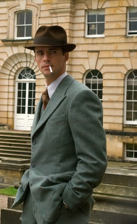 Matthew William Goode, 1940s Mens Fashion, Detective Aesthetic, A Man In A Suit, Man In A Suit, Hollywood Men, Vintage Mens Fashion, Sharp Dressed Man, British Men