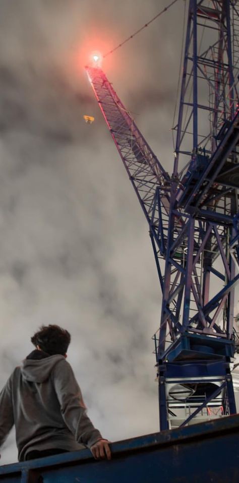 Ready for Lattice Climbers Tower Climber, Fotografi Urban, Tv Head, Deviant Art, Urban Exploration, Parkour, Lattice, Mood Boards, Climbing