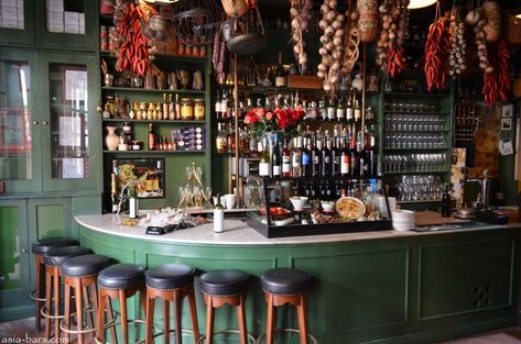 Trattoria Italiana, Pubs In London, Alter Do Chao, Pub Interior, Spanish Restaurant, Tapas Restaurant, Pub Design, Decoration Restaurant, Short Vacation