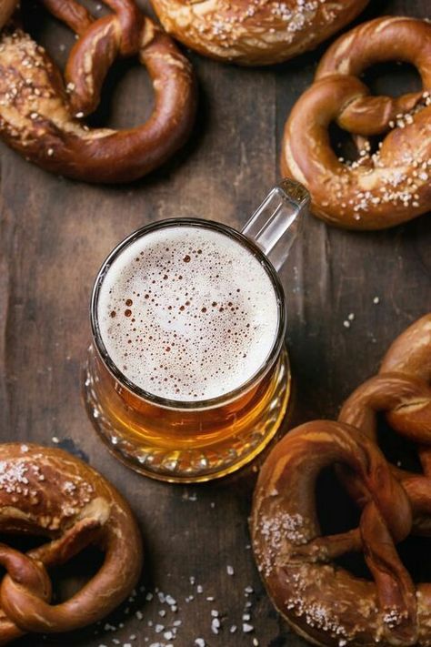 Beer Food Recipes, Harvest Dinner Party, Beer Food Pairings, Oktoberfest Food, Octoberfest Food, Beer Photography, Beer Food, Beer Photos, Sweet Potato And Apple