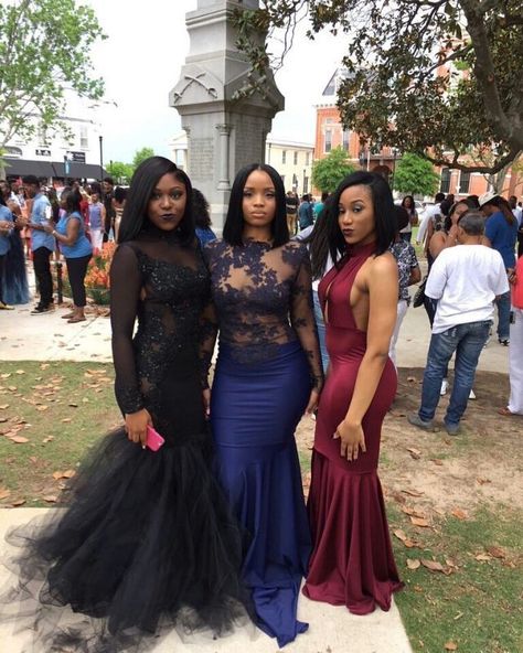 See this Instagram photo by @blackskinwomen • 2,691 likes Prom 2k17, Prom Goals, Prom Couples, Prom Looks, Cute Prom Dresses, Prom Pictures, Prom Outfits, Prom Night, Custom Dresses