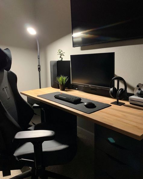 Minimal Setup, Cool Bedrooms For Boys, Computer Desk Setup, Home Studio Setup, Desk Inspiration, Bedroom Setup, Workspace Inspiration, Gaming Room Setup, Workspace Design