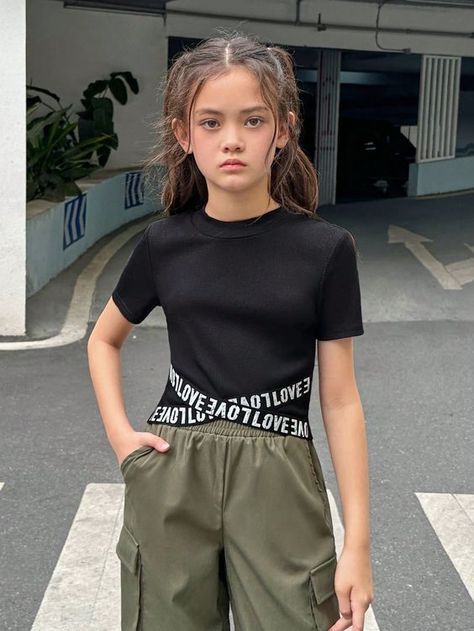 Disappointed because too short for my taste Pre Teen Fashion, Fashion Teenage Girls, Pretty Shorts, Y2k Clothes, Sporty Girls, Tween Outfits, Toy Soldiers, Alternative Medicine, Girl Costumes