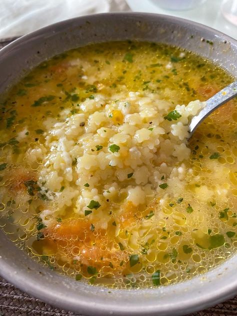 Pastina Soup Recipe (Italian Penicillin Soup) - Easy DIY Recipes Penaciline Soup, Penecillan Soup, Italian Penicillin Soup Recipe, Italian Penicillin Soup, Penicillin Soup, Italian Penicillin, Pastina Recipes, Pastina Soup, Tiny Pasta