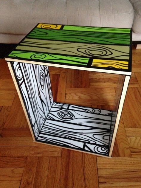 Graffiti Table Ideas, Bedside Table Paint Ideas, Furniture Design Sofas, Painted Table Top Designs, Graffiti Table, Graffiti Furniture, Cell Shading, 2d Room, Ikea Hackers