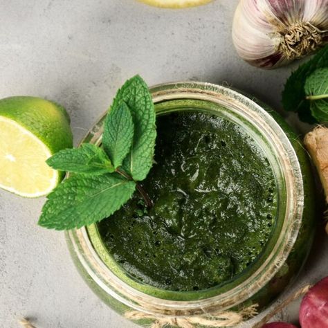 Mint Sauce Recipe Jamie Oliver - Delish Sides Mint Sauce Recipe, Best Sauce Recipe, Roasted Pineapple, Bread Sauce, Hummus Dip, Satay Sauce, Lamb Dishes, Jamie Oliver Recipes, Mint Sauce