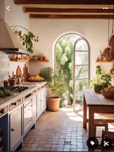 Spanish Kitchen Decor, Spanish Mediterranean Kitchen, Spanish Style Kitchen, Spanish Kitchen, Spanish Home Decor, Spanish Hacienda, Hacienda Style Homes, Saltillo Tile, Mediterranean Kitchen