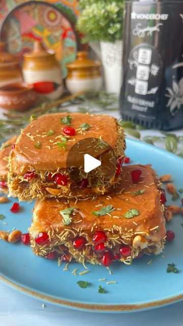 Foodklick on Instagram: "✨ Dabeli ✨ Dabeli is a desi street food with pav buns, a popular snack in India. It has a spicy potato masala stuffing and many elements, making it tempting and addictive! I have used @wondercheflife Nutri-blend Smart to make the special masala for Dabeli and the green chutney. India’s 1st fully automated mixer grinder - Nutri Blend Smart Comes with 3 pre set program (Chutney,Dry Grind & Smoothie) Upgrade your kitchen with India’s 1st fully automated mixer grinder -NBS Save time and efforts with NBS Ingredients: 12 Pav buns 3 Potato 3 tablespoon Dabeli masala Recipe below ¼ cup sweet chutney Masala Peanuts Pomegranate seeds Onion chopped 2 tablespoon Coriander leaves Salt oil as needed ½ cup Pomegranate ½ cup Nylon sev Ingredients needed for Dabeli masala 6 R Dabeli Masala Recipe, Dabeli Recipe Video, Panir Masala Recipe, Dabeli Recipe Street Food, Dhabeli Recipe, Masala Pav Recipe Video, Dabeli Masala, Masala Pav Recipe, Dabeli Recipe