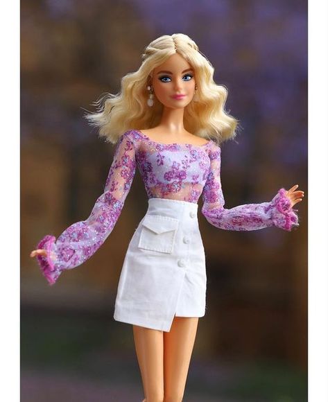 Jacaranda Trees, Barbie Instagram, Barbie Fashion Sketches, Barbies Pics, Barbie Signature, Custom Barbie, Barbie Fashionista Dolls, Vintage Barbie Clothes, Barbie Dress Fashion