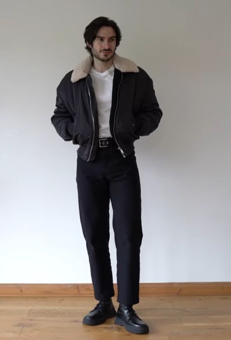 Men Chelsea Boots Outfit, Chelsea Boots Outfit Casual, Black Outfits Edgy Men, Black Chelsea Boots Men, Black Chelsea Boots Men Outfit, Gentleman Tips, Boots Outfit Casual, Rock Style Men, Chelsea Boots Men Outfit