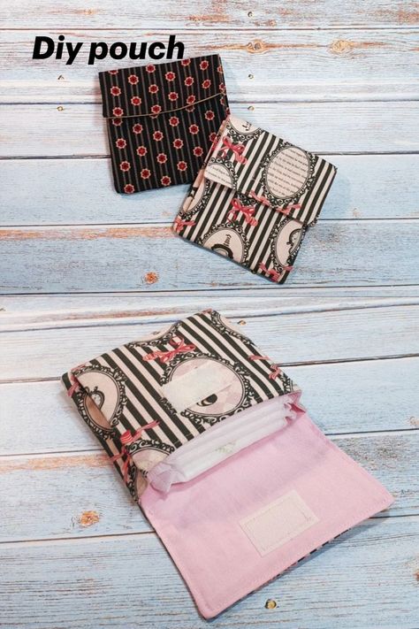 DIY Super easy sanitary pad pouch / mini pouch / sewing tutorial [Tendersmile Handmade] Cloth Menstrual Pads Diy, Crochet Mini Purse, Sanitary Pad Pouch, Crochet Mini Pouch, Pad Pouch, Sanitary Napkin Bag, Crochet Bag Charm, Sewing Kit Bag, Mini Pouch Bag