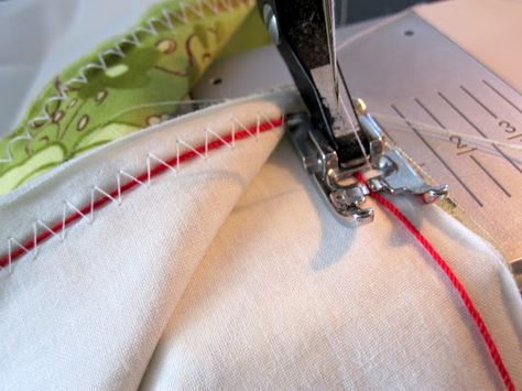 Sewing: How to Gather the Easy Way - Rae Gun Ramblings Cloth Mask, Sewing 101, Sewing Fabrics, Techniques Couture, Creation Couture, Sewing Lessons, Couture Sewing, Sewing Projects For Beginners, Sewing Skills