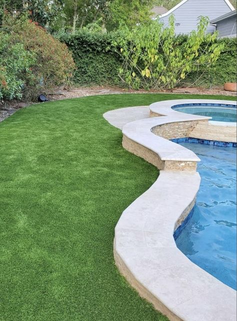 Astroturf Around Pool, Artificial Turf Around Pool, Pool Deck With Artificial Turf, Pool Artificial Turf, Artificial Turf Landscaping, Artificial Turf Installation, Freeform Pools, Pool House Designs, Synthetic Turf