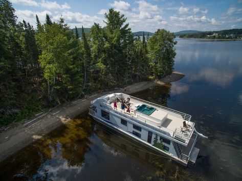 houseboat vacation rental Houseboat Vacation, Lake Shasta, Canadian House, House Boats, New Brunswick Canada, Places To Rent, Cheap Houses, Canal Boat, Houseboat