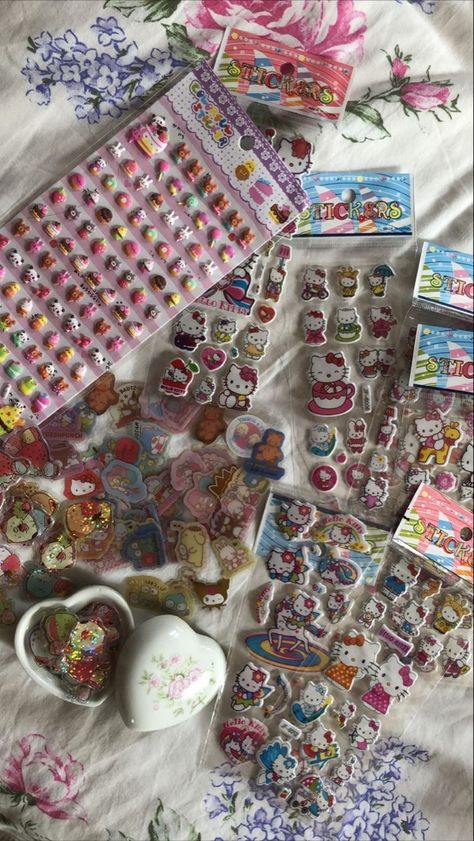 Hello Kitty Stickers, Stationery Obsession, Hello Kitty Aesthetic, Hello Kitty Items, Cute Stationery, Cute Little Things, Love Stickers, Scrapbook Journal, Sticker Collection