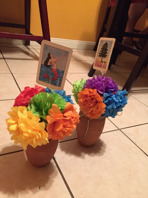 DIY CENTER PIECE Mexican Centerpieces, Quinceanera Party Ideas, Mexican Theme Baby Shower, Mexican Fiesta Birthday Party, Mexican Theme Party Decorations, Mexican Baby Shower, Mexican Birthday Parties, Mexican Babies, Mexican Party Decorations