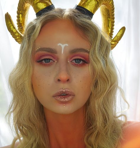 Zodiac makeup- Aries Aries Halloween Costume, Zodiac Halloween Costumes, Aries Inspired Makeup, Aries Makeup Look, Capricorn Costume, Aries Cosplay, Aries Costume, Aries Makeup Zodiac, Zodiac Costume