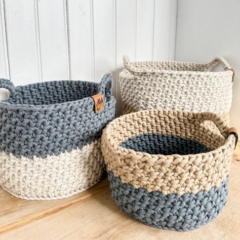 Crochet Pattern/two-toned Nesting Baskets - Etsy Australia Crocheted Baskets, Perfect Gift Basket, Hook Crochet, Nesting Baskets, Celtic Weave, Crocheting Patterns, Crochet Baskets, Basket Pattern, Waffle Stitch