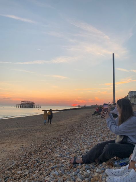 London Beach Aesthetic, University Of Sussex Brighton, British Lifestyle Aesthetic, Summer In The Uk, Brighton England Aesthetic, British Summer Aesthetic, Strawberry Lipgloss, Brighton Beach Uk, Brighton Aesthetic