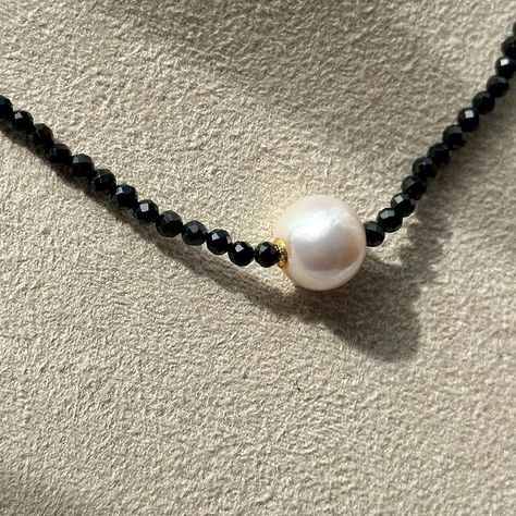 🖤 Unique Elegance with Black Spinel and Pearls 🖤 This stunning 18K Gold Necklace combines black spinel and pearls, offering a bold yet sophisticated look. Perfect for both formal occasions and everyday wear. 💎 SHOP NOW: https://www.etsy.com/ca/listing/1715047158 Material: 18K Solid Gold Pearls: Natural Freshwater Pearls Length: 45cm Adjustable Price: CAD 153 Handcrafting Time: 5-7 days Shipping: Complimentary standard shipping with all import taxes covered; delivery in 10-20 days Return Pol... 18k Gold Necklace, Black Spinel, May 22, Gold Pearl, Formal Occasion, Freshwater Pearls, Solid Gold, Everyday Wear, 18k Gold