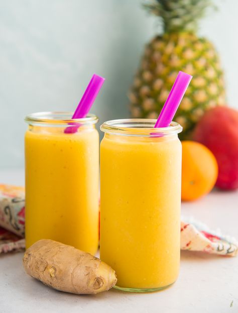 Vitamin C Bomb Smoothie Vitamin C Drinks, Low Sugar Smoothies, Strawberry Mango Smoothie, Pineapple Smoothie, Easy Smoothie Recipes, Good Smoothies, Mango Smoothie, Fruit Smoothie Recipes, Smoothie Drinks