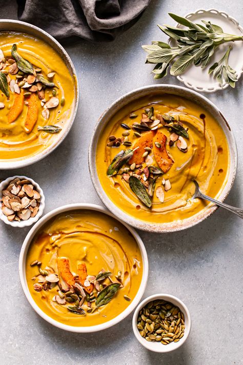 Roasted Butternut Squash Carrot Soup - Healthy Little Vittles Butternut Squash Carrot Soup, Squash Carrot Soup, Butternut Squash Spinach, Butternut Soup, Comfort Soup Recipes, Toasted Pumpkin Seeds, Carrot Soup, Spinach Pasta, Butternut Squash Soup